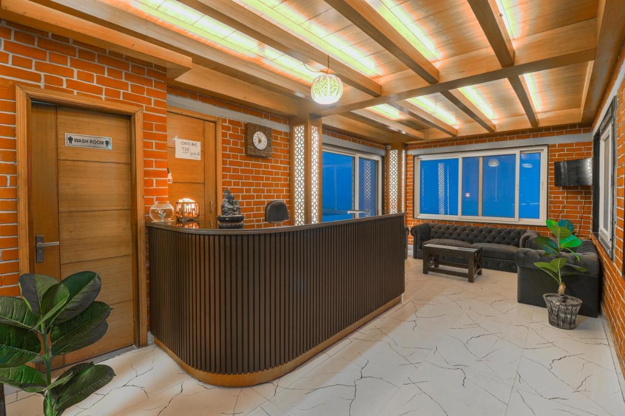 Hotel Silver Line By La Casa Масурі Екстер'єр фото